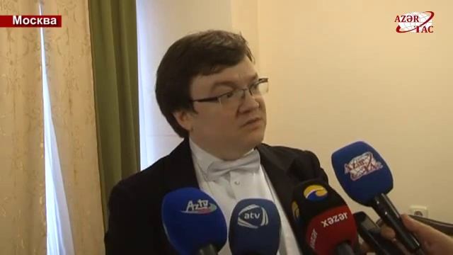 Требовательный российский зритель встретил дебют Муртузы Бюльбюля аплодисментами и цветами смотреть онлайн