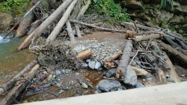 На море заклинило замок от чемодана и я решила восходить на пик горы смотреть онлайн