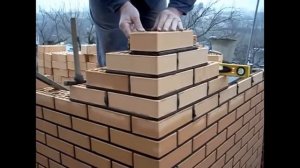Кладка угла из кирпича (СвитХом, Ульяновск, кирпич)