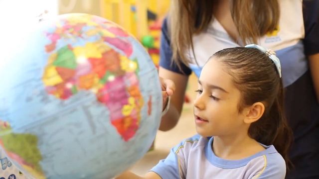 "Где мама?" Песня на школьный выпускной - 2020. Стихи - Игорь Бондаренко, музыка - Сергей Недзеленк смотреть онлайн