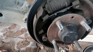 Mazda demio. Обслуживание ручного тормоза