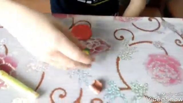 Делаем чихлы из пластилина на бумажные телефоны смотреть онлайн