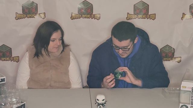 Jarred Opens a Box: Marvel Venom Funko POP! смотреть онлайн