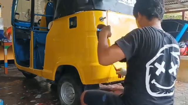 wrap & cutting sticker bajaj. #oracal #tvs #manado #neffex смотреть онлайн