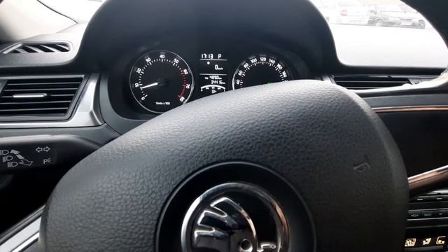 Skoda Rapid 2014 Spaceback автомат 1.6 Стук на руле , рулевая рейка