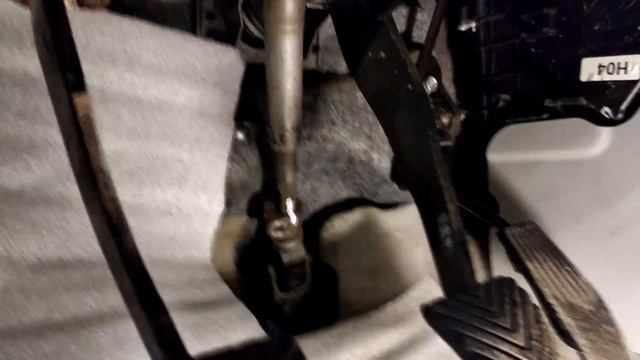 Снятие ЭУР KIA RIO 1, Hyundai Verna Электроусилитель, рулевая колонка, смазка смотреть онлайн