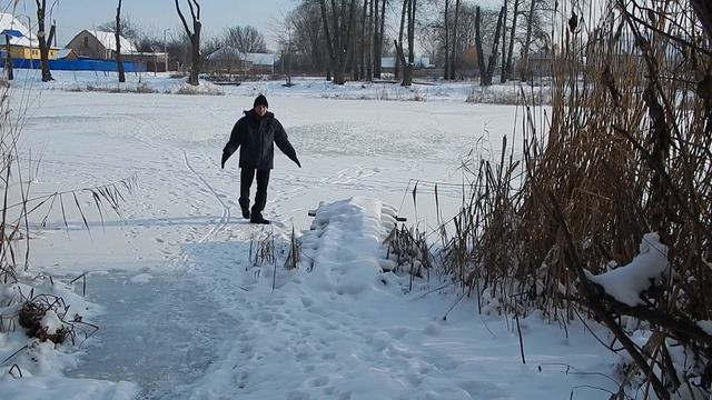 Готовимся к окунанию в проруби завтра г. Миргород