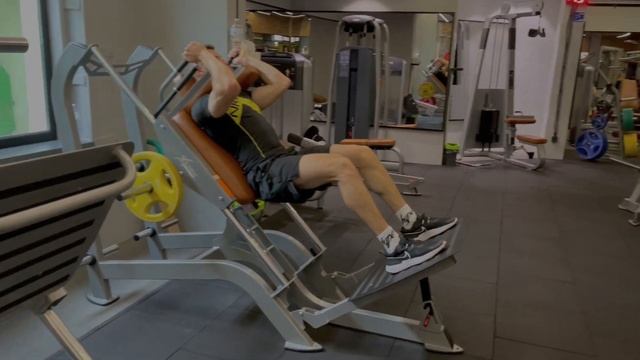 Обзор стильного тренажерного зала «Green Fit» Брв (Тренировка, Атмосфера, Часто задаваемые вопросы) смотреть онлайн