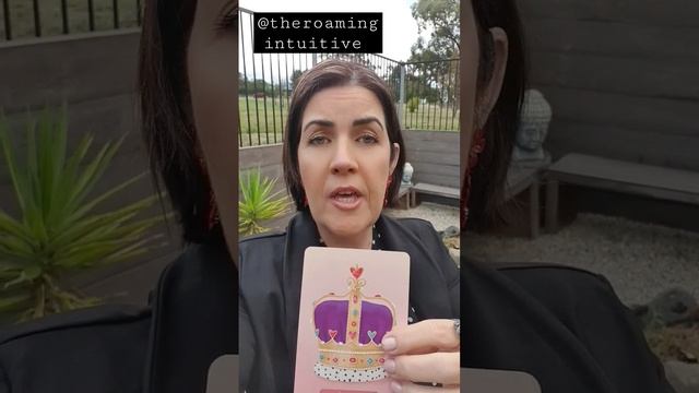 Daily Oracle Reading - 10/3/2023 - Treat Yourself Like Royalty смотреть онлайн