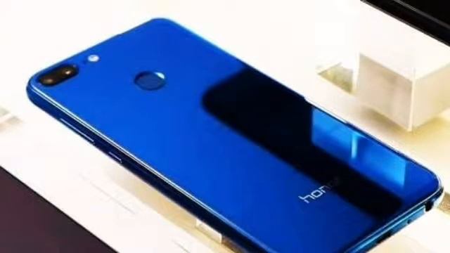 Honor 8s for only 5999 / huwei honor 8s leaks / Aman YT смотреть онлайн