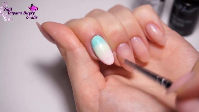 Раскрываю СЕКРЕТ Трёхцветного ГРАДИЕНТА/Очень нежный Маникюр смотреть онлайн