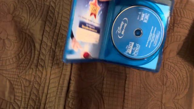 Mickey’s Once Upon a Christmas and Mickey’s Twice a Christmas Blu-Ray Overview смотреть онлайн