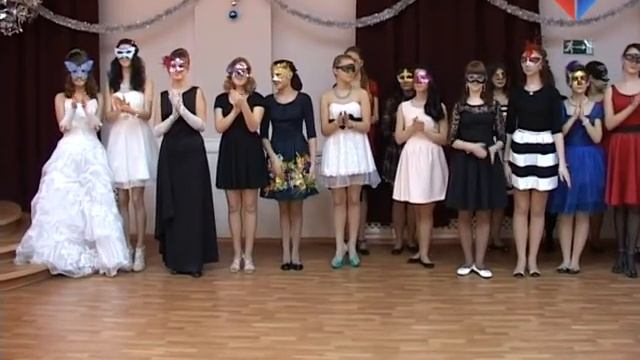 Рождественский бал старшеклассников смотреть онлайн