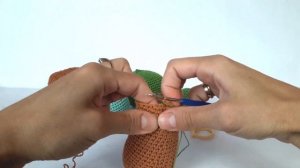 Дерево крючком. Вязаное дерево крючком. Вязание для начинающих. Crochet tree (Урок 2 Ствол, сборка)