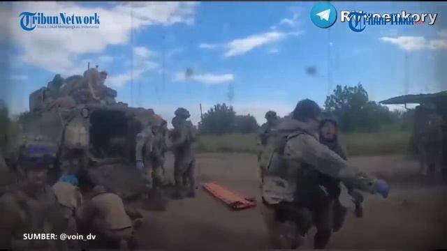 Proses Evakuasi Pasukan Ukraina yang Dilumpuhkan dengan Tembakan Tentara Rusia смотреть онлайн