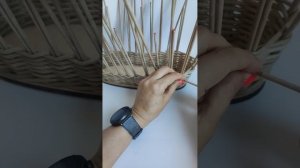 Плетем корзинку для хлеба из бумажной лозы