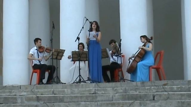 Larisa Pavlova -J.Brahms "Sonntag" op.47 №3 смотреть онлайн