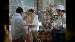 И потом добрые пожелания "С лёгким паром!" в ванной!?