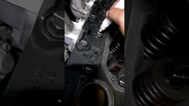 Форд Транзит 2.5 турбо замена прокладки гбц Регулировка клапанов. смотреть онлайн