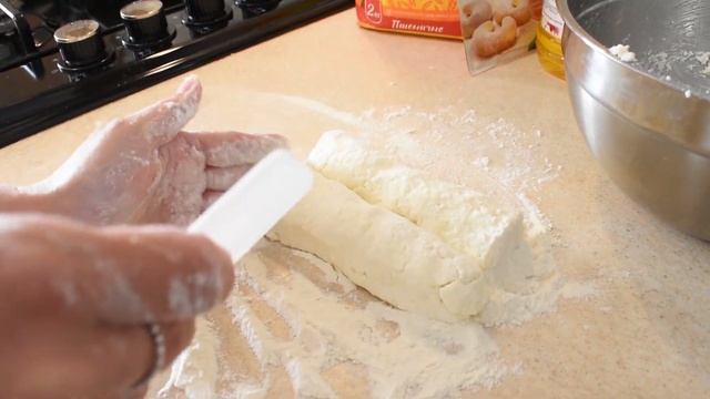 Невероятное сочетание: Сырники из творога и Сметановый Соус. А Как Их Приготовить? смотреть онлайн