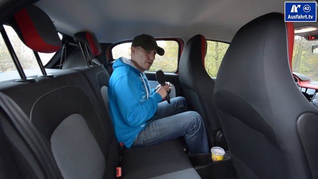 2014 Renault Twingo SCe 70 - Kaufberatung, Test, Review смотреть онлайн
