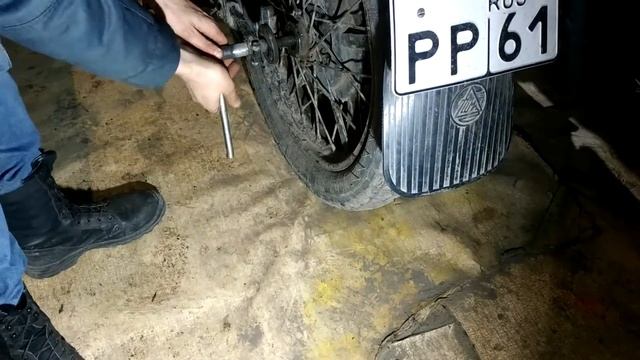 Снимаем редуктор и карданный вал, с мотоцикла Урал 8.103.10
