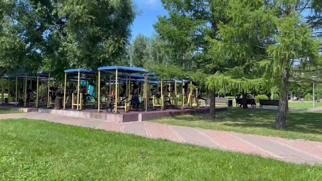 Парк Радуга с Workout площадками в Москве (ВАО) смотреть онлайн