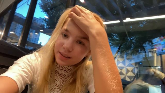 Парень сделал подарок!! // Barvina Vlog смотреть онлайн