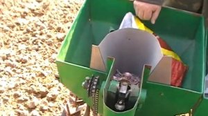 Чеснокосажалка. Садим чеснок картофелесажалкой. Часть 1