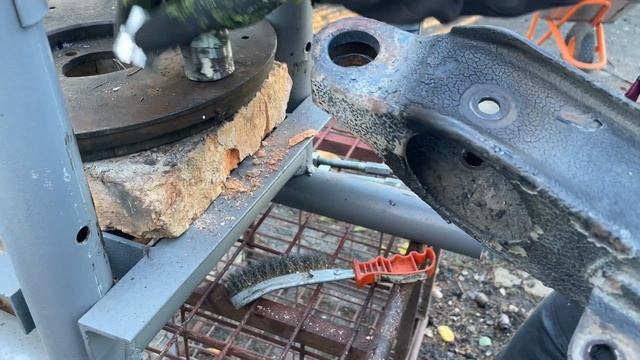 Как заменить сайлентблоки если разбиты посадочные места смотреть онлайн