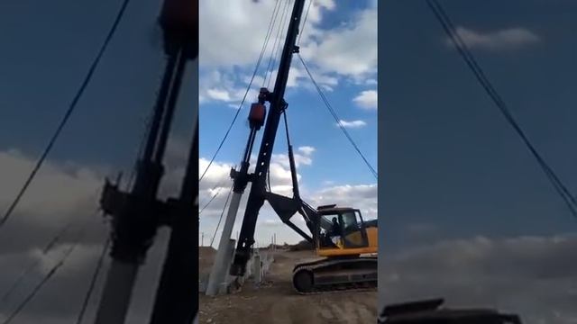 Забивка наклонных свай сваебойно-бурильной установкой КБУРГ смотреть онлайн