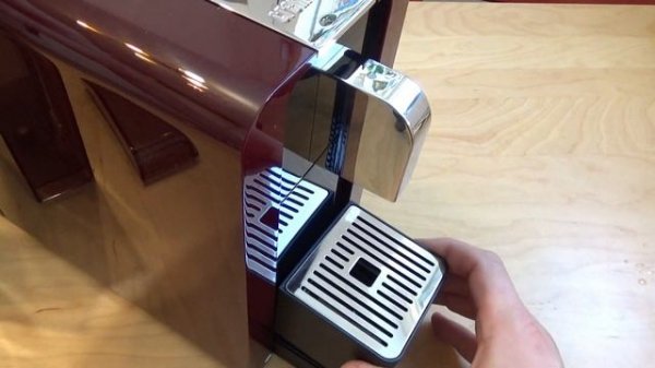 Cremesso Compact automatic coffee maker