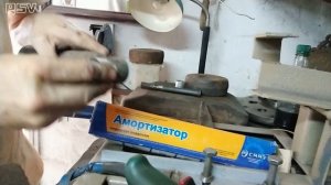 Как выбить втулку переднего амортизатора ваз. Как забить сайлентблок переднего амортизатора ваз.