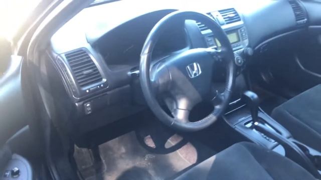 The fuse box location on a 2004 Honda Accord смотреть онлайн