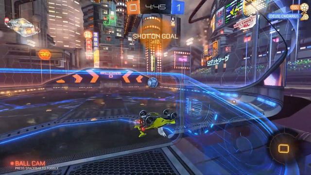 Playing Rocket League With MOUSE And KEYBOARD!..(i Sucked)