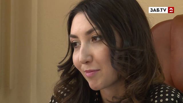 Самый стильный пресс-секретарь края: Даже в командировку не надену ватные штаны! смотреть онлайн