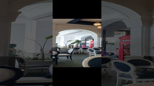 Парад супергероев в Titanic Deluxe Golf Belek