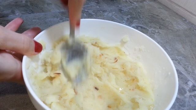 Домашние ВАРЕНИКИ с картошкой на ЗАВАРНОМ ТЕСТЕ/ Очень вкусные/НИКОГДА НЕ РАЗВАРИВАЮТСЯ/ смотреть онлайн
