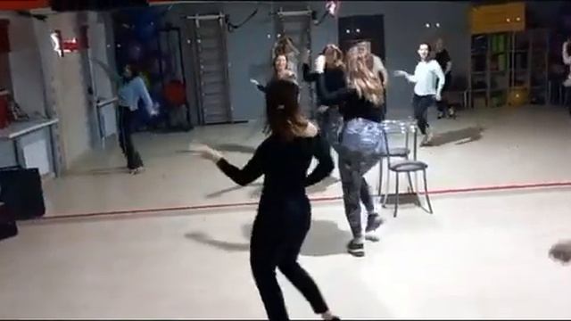 Cold heart / Bachata solo смотреть онлайн