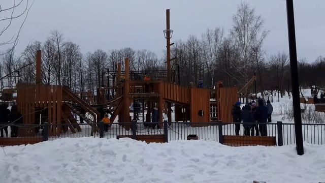 Кронштадт.Детская площадка.Остров фортов.#кронштадт#детскаяплощадка#островфортов#о.котлин# смотреть онлайн