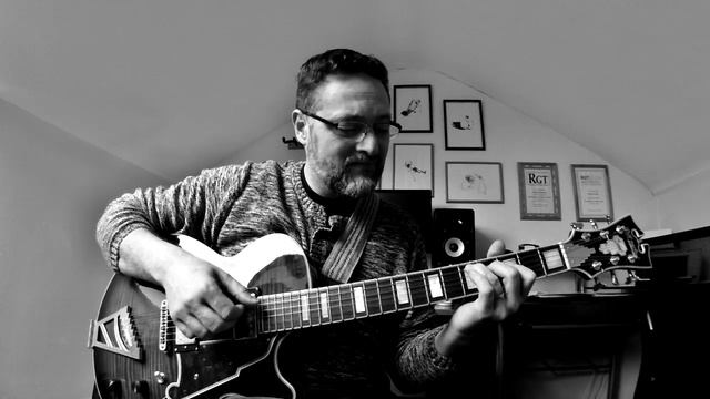 110 - Melodic Triads - Liquid Harmony 1 Minute Intro - 7#9#5 смотреть онлайн