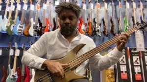 Ibanez GSR 200 + Ampeg RB210