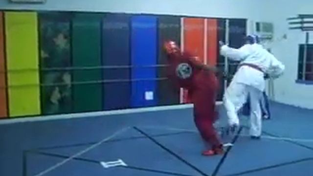 Fighting: Bizzy-B Vs Kevin