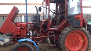 трактор Т 25\/ПЕРВЫЙ ЗАПУСК И ОБКАТКА после ремонта...)