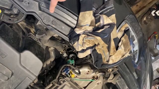 Замена масла и фильтров Peugeot 207 1.4 смотреть онлайн