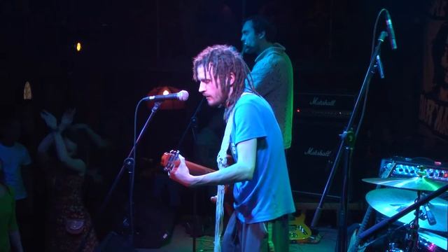 Фёдор Ларюшкин. Растаманка Весна. The Place. 26.02.2011 смотреть онлайн