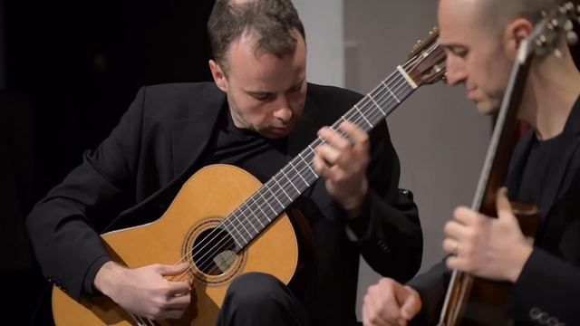 SoloDuo performs Prelude and Fugue in C-sharp minor by Castelnuovo-Tedesco смотреть онлайн