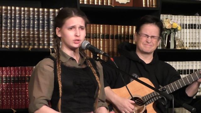 Катя Косарева и Татьяна Пучко - Заземлите меня @ Гиперион 29.11.2917 смотреть онлайн