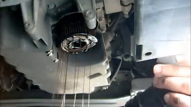 Oil Change And Oil Filter Change. Volvo S40 V40
