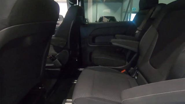 Mercedes-Benz V 220 CDI 163HK AUT PLUS 7-SITS D-VÄRM DRAG смотреть онлайн